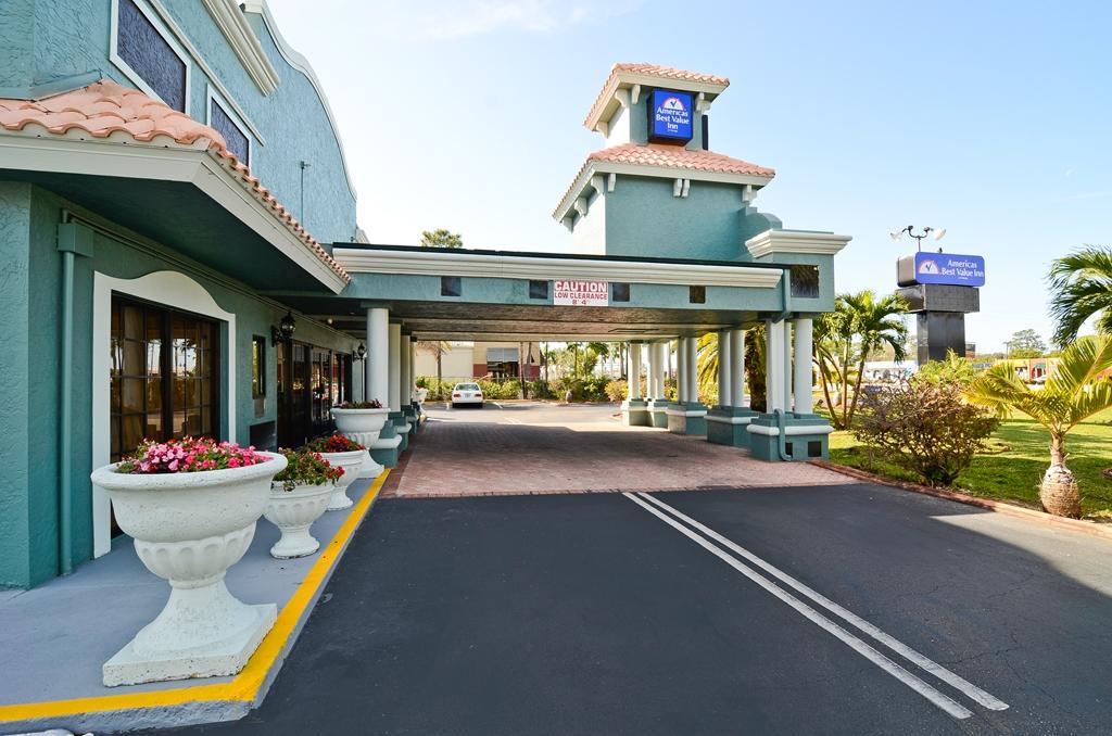 Americas Best Value Inn Fort Myers Exterior photo