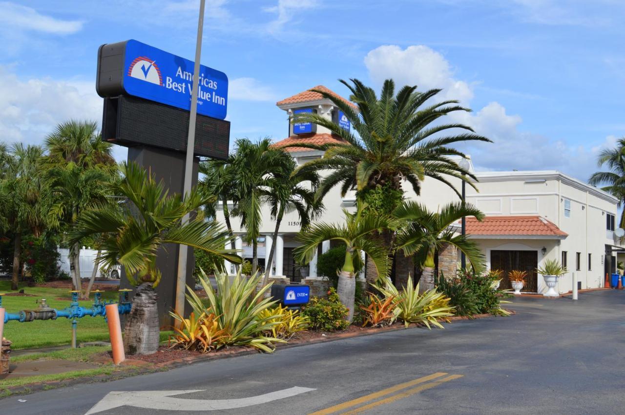 Americas Best Value Inn Fort Myers Exterior photo